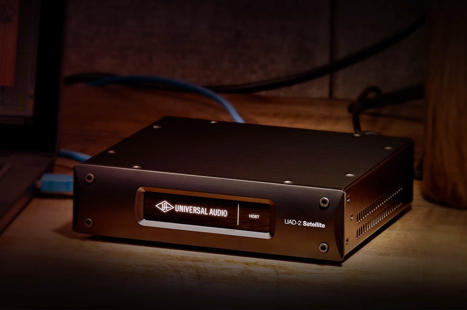 UAD-2_satellite_usb_feature_lg
