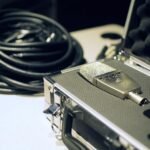 sE Electronics T2 Large Diaphragm Condenser Microphone (1)