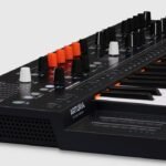Arturia MiniFreak 37-key Hybrid Synthesizer (4)