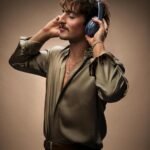 JBL Tour One M3 Wireless Headphones, 70H Battery (Blue)1