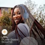 JBL Tune 520BT Wireless On-Ear Headphones with Mic (Blue)3