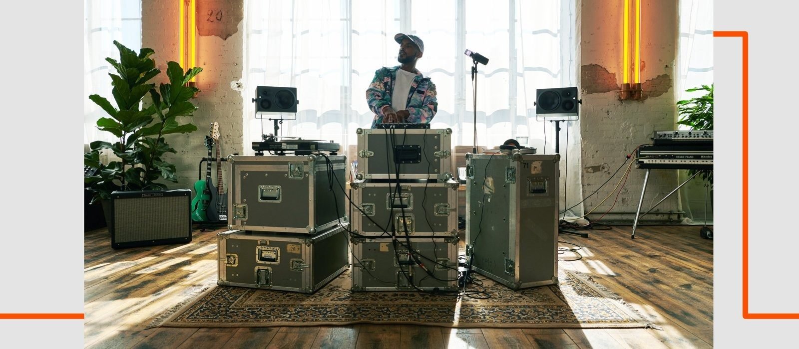 Native Instruments MASCHINE + (2)