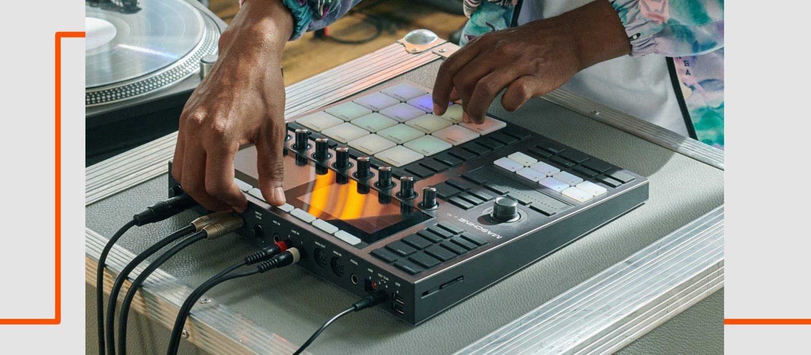 Native Instruments MASCHINE + (4)