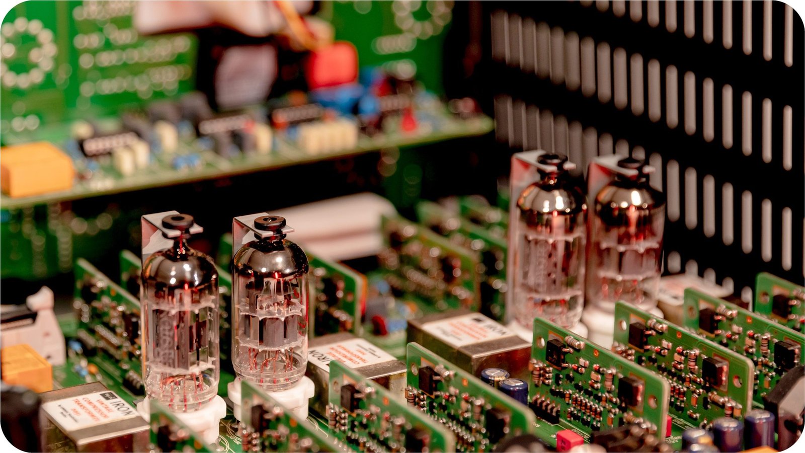 SPL Audio Iron V2 Mastering Compressor (2)