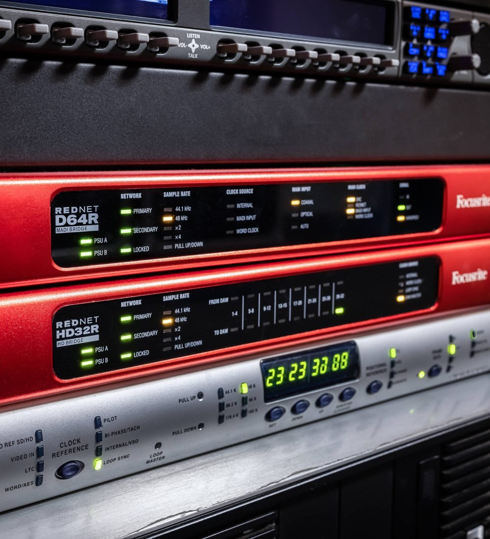 fullsail-focusrite-7401-hdr-2400-2400